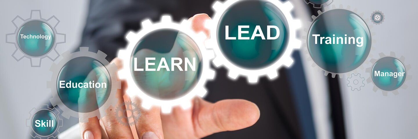 managing-remote-teams-accelerate-performance-mgmt